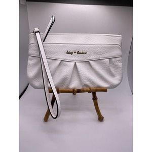 Juicy Couture White Wristlet with Zip Pockets Card Holder